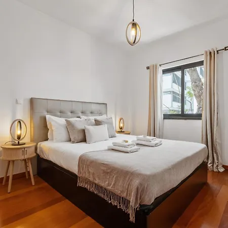 Urban 1b By Homie Funchal (Madeira)