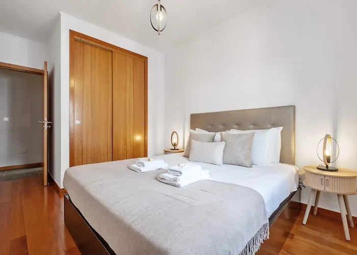 Urban 1b By Homie Apartment